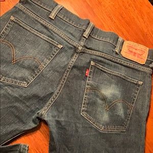 LEVI 511 Slim Trim Size 38/32 Skinny Jeans (M-69)
